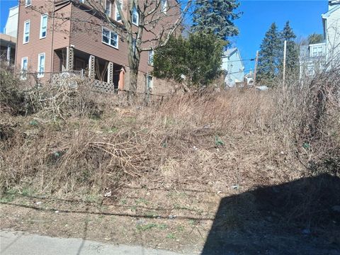 Vacant Land For Sale - 844 Excelsior Street<br/> Allentown, PA 15210