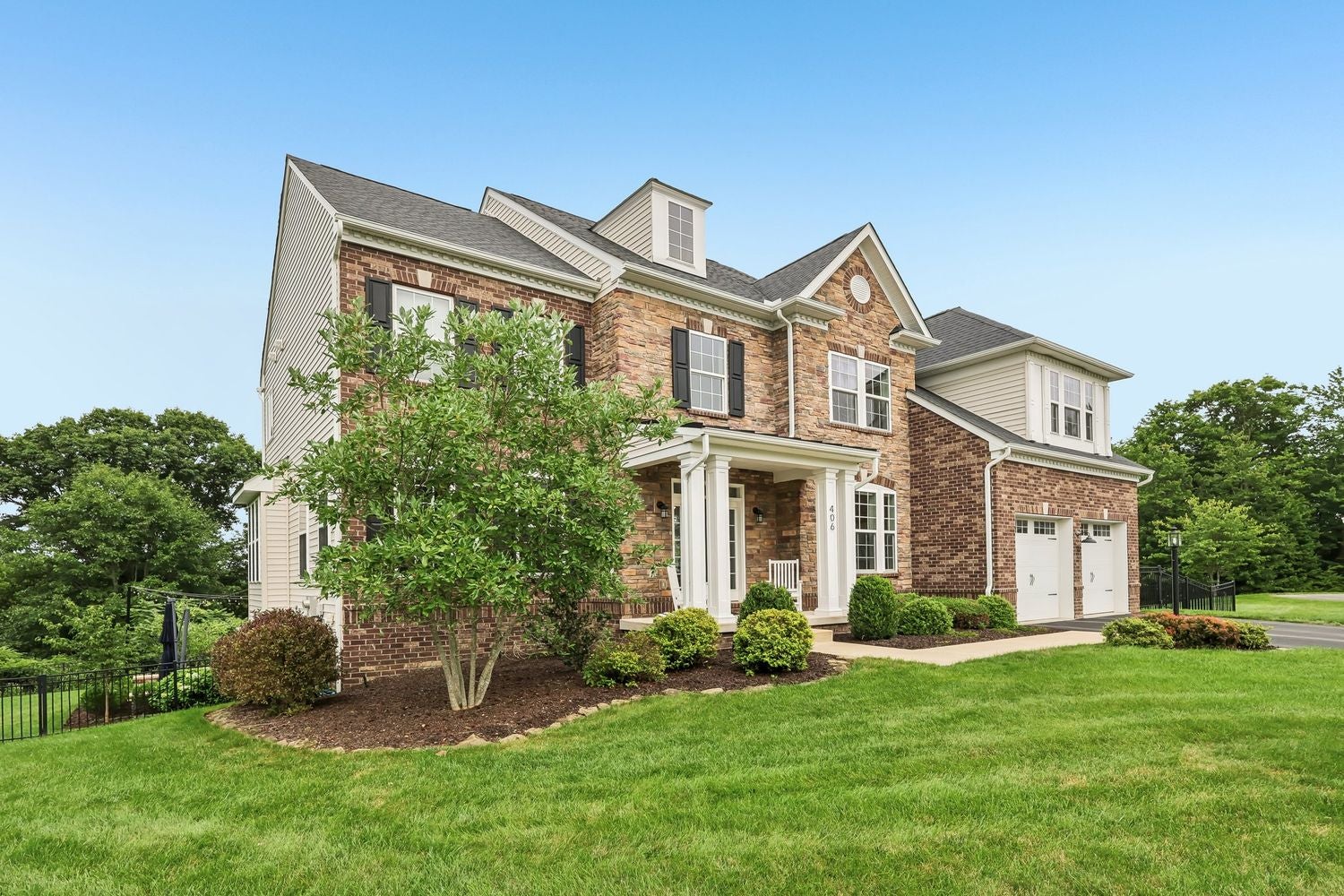 406 Magnolia Court