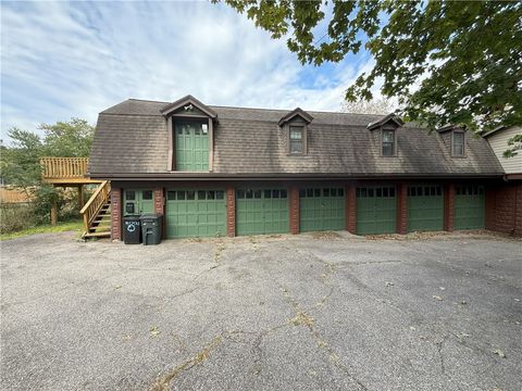 Photo of 27 Richmond St, Pittsburgh, PA 15205 (MLS # 1725150)