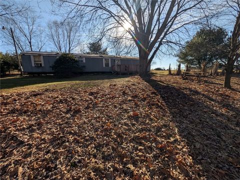 100 Santa Rita Ln Connoquenessing Twp PA 16001