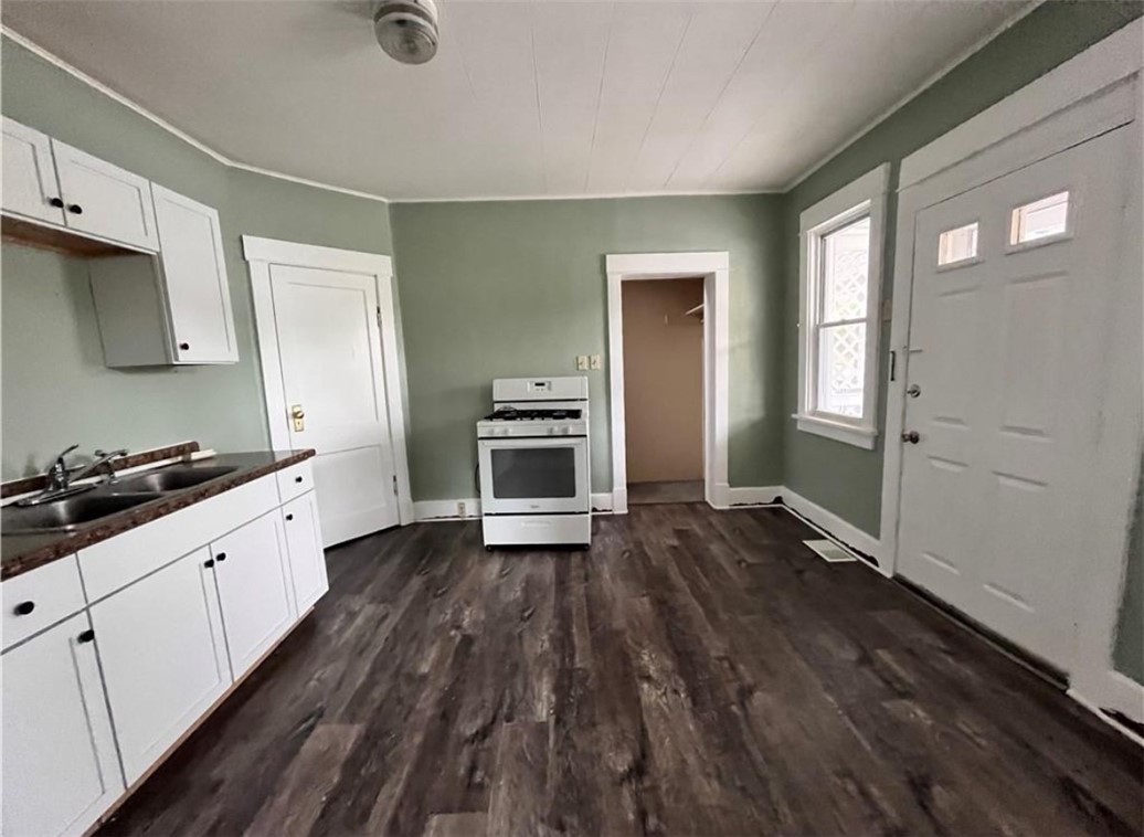 Ellwood City - Bea, Pennsylvania 16117, United States, 1 Bedroom Bedrooms, ,1 BathroomBathrooms,Residential,Active,116490