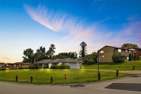Photo for 605 Regina Dr