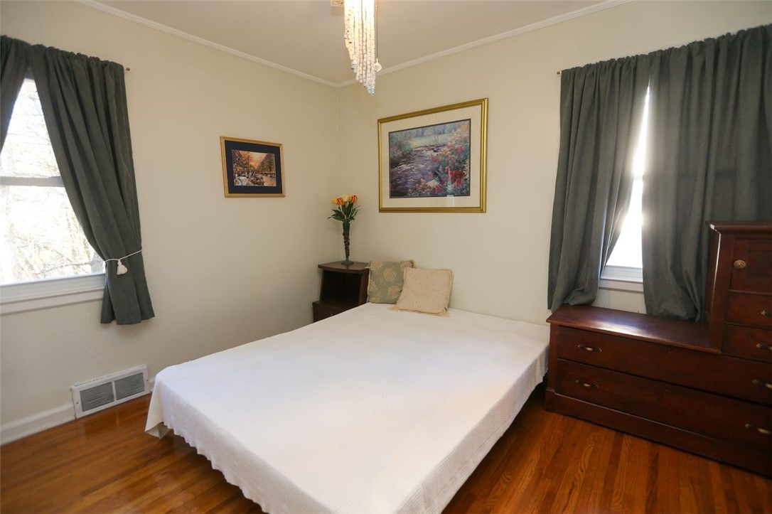 Castle Shannon, Pennsylvania 15234, United States, 3 Bedrooms Bedrooms, ,2 BathroomsBathrooms,Residential,Active,243833