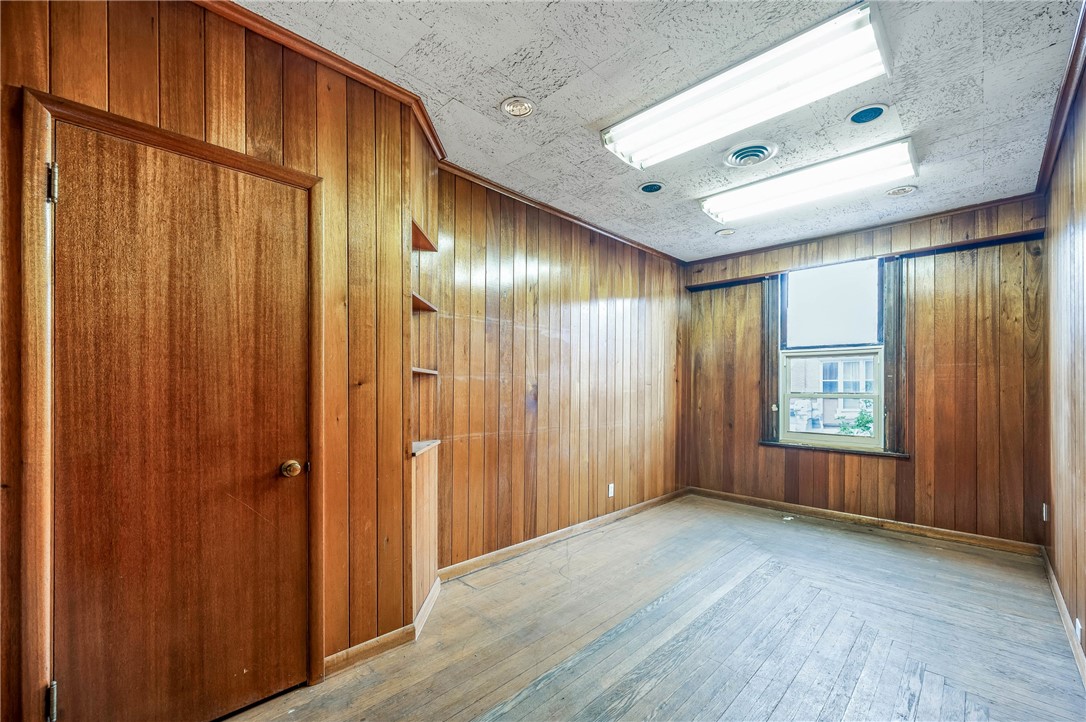 Sharon, Pennsylvania 16146, United States, ,Commercial,Contingent,38697