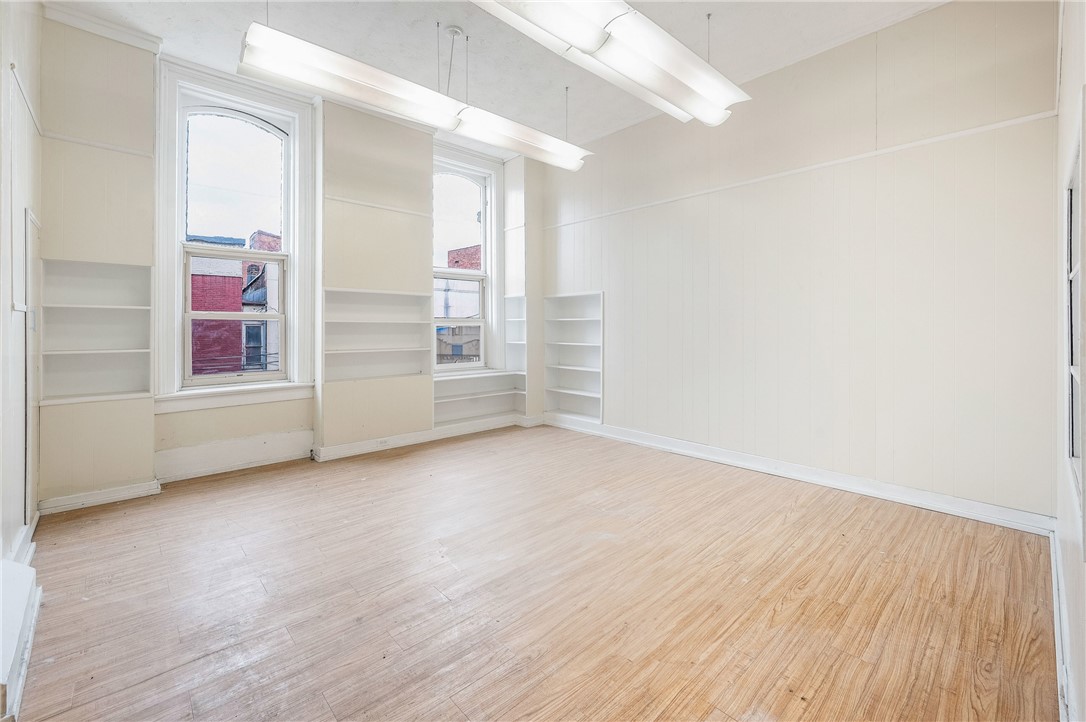 Sharon, Pennsylvania 16146, United States, ,Commercial,Contingent,38697