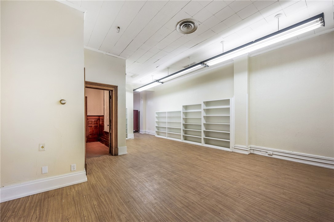 Sharon, Pennsylvania 16146, United States, ,Commercial,Contingent,38697