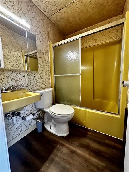 City Of But NW, Pennsylvania 16001, United States, ,Residential,Contingent,4639