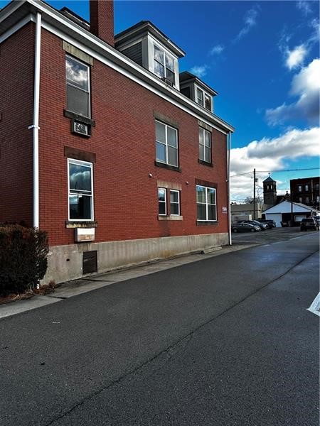 City Of But NW, Pennsylvania 16001, United States, ,Residential,Contingent,4639