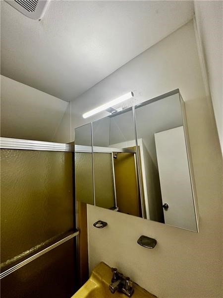 City Of But NW, Pennsylvania 16001, United States, ,Residential,Contingent,4639