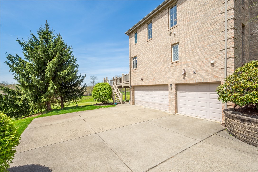 112 Beaver Creek Court Ct, Ohio Twp, Pennsylvania image 3
