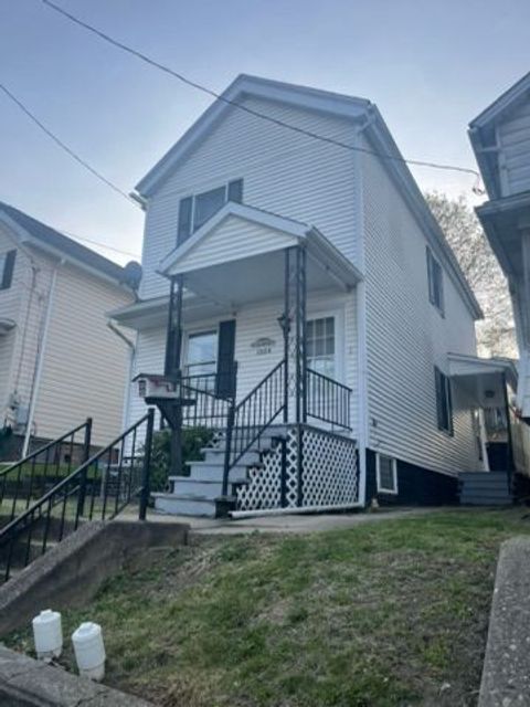 Homes For Sale - 1004 Wallace Street<br/> Vandergrift, PA 15690
