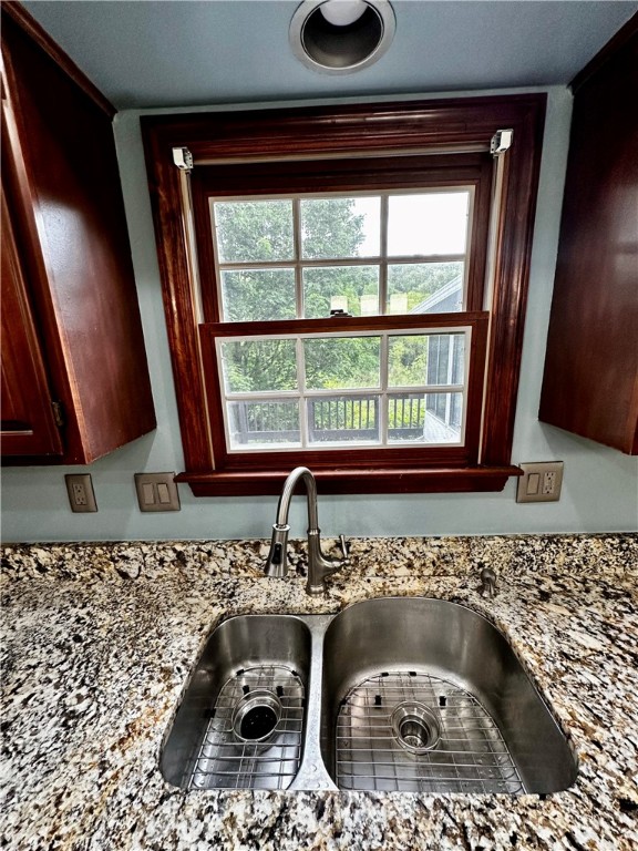 Seven Fields Boro, Pennsylvania 16046, United States, 4 Bedrooms Bedrooms, ,3 BathroomsBathrooms,Residential,Active,139323