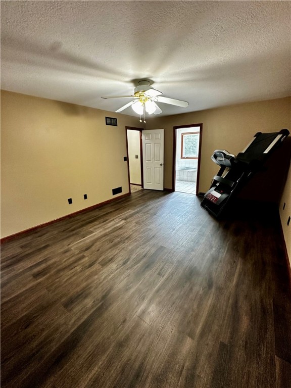 Seven Fields Boro, Pennsylvania 16046, United States, 4 Bedrooms Bedrooms, ,3 BathroomsBathrooms,Residential,Active,139323
