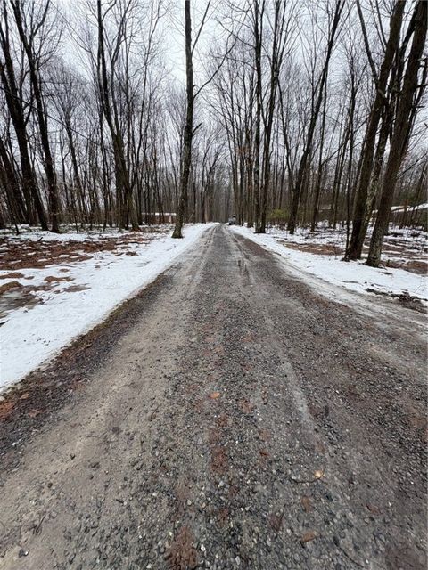 Photo of 0 Crooked Pine Trl, Brookville, PA 15825 (MLS # 1736814)