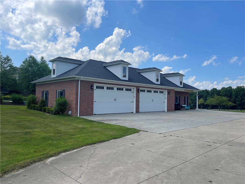 Hermitage, Pennsylvania 16148, United States, 4 Bedrooms Bedrooms, ,5 BathroomsBathrooms,Residential,Active,85540