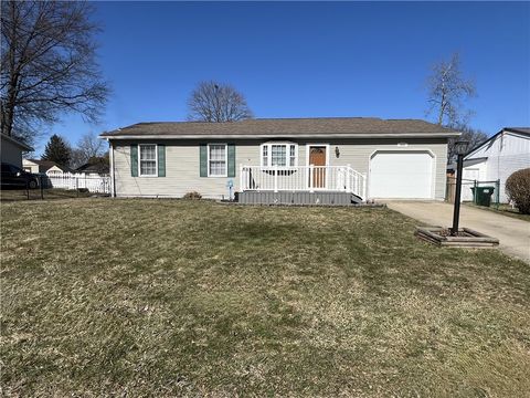 Photo of 1535 Charles St, Hermitage, PA 16148 (MLS # 1741901)
