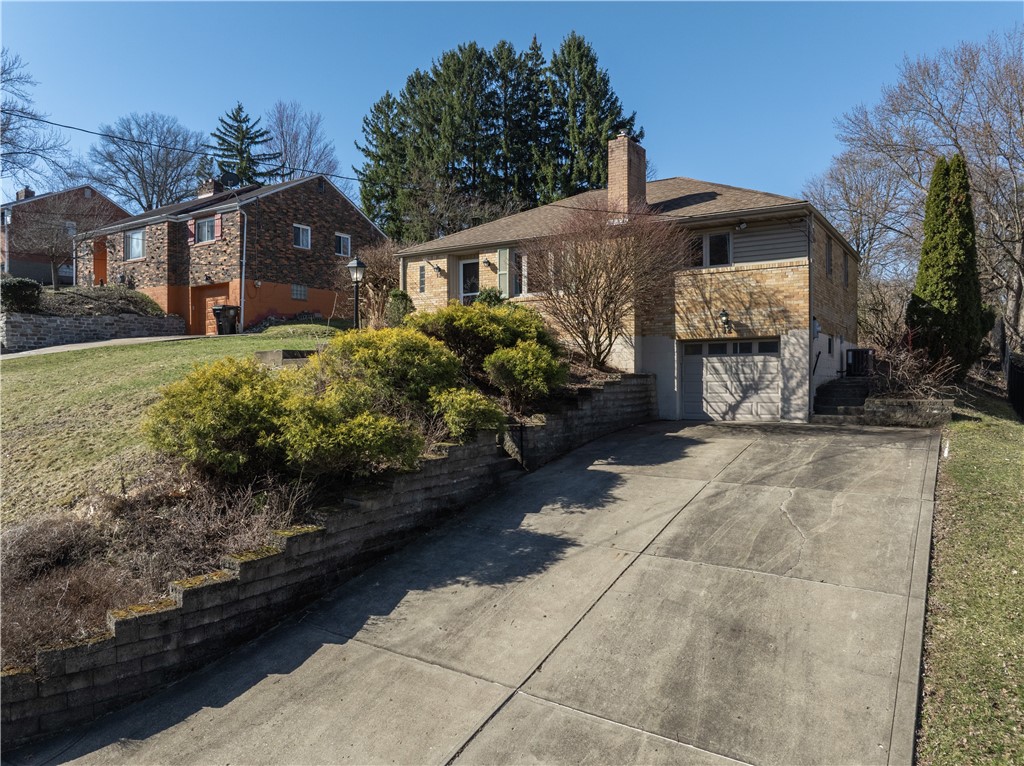 12 Alton Drive Dr, Bethel Park, Pennsylvania image 4