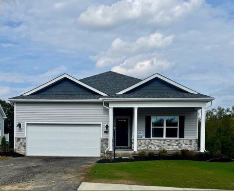 Photo of 333 Gleneagles Dr, Butler, PA 16001 (MLS # 1724336)