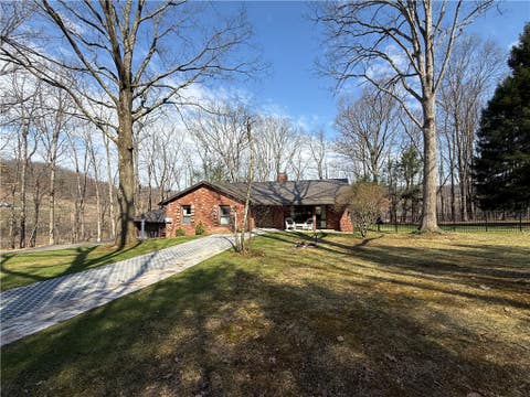 Photo for 850 Martin