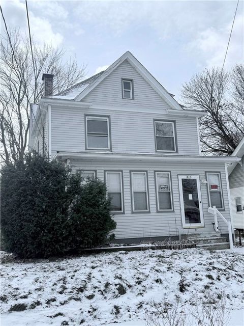 Photo of 510 Wildwood Ave, New Castle, PA 16105 (MLS # 1733353)