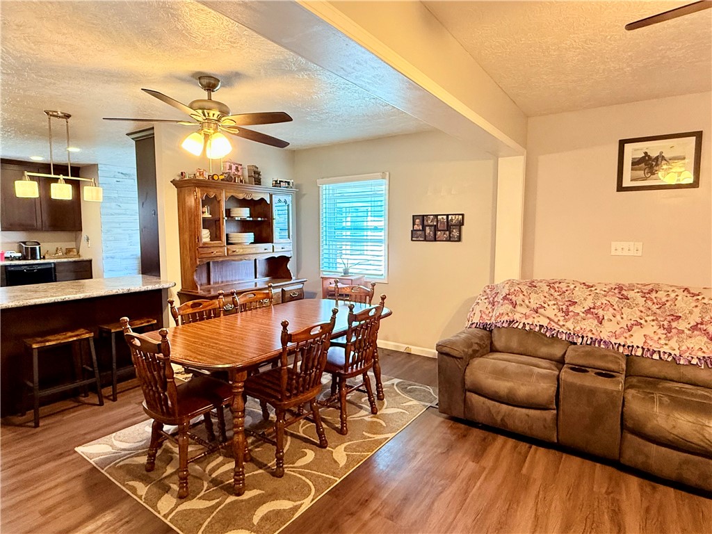 Parker, Pennsylvania 16049, United States, 3 Bedrooms Bedrooms, ,2 BathroomsBathrooms,Residential,Contingent,116565