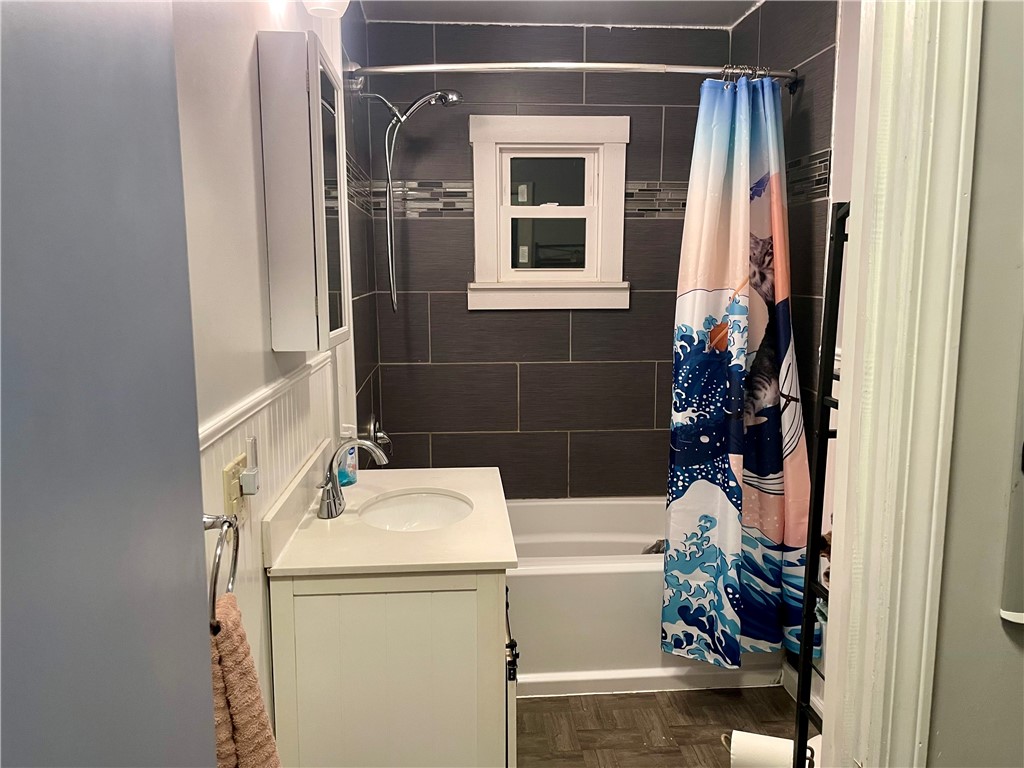 Parker, Pennsylvania 16049, United States, 3 Bedrooms Bedrooms, ,2 BathroomsBathrooms,Residential,Contingent,116565