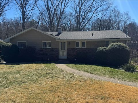 446 Amherst Ave Moon/Crescent Twp PA 15108