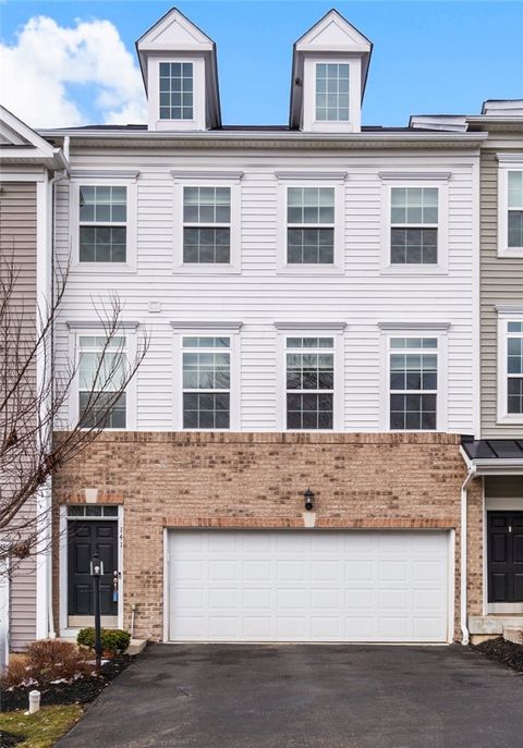 141 Robert Street Findlay Twp PA 15126