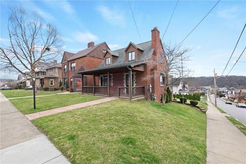 Photo of 239 Spruce St, Canonsburg, PA 15317 (MLS # 1745460)