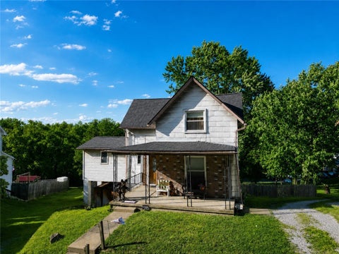 Photo of 741 Center Ave, City of But SE, PA 16001 (MLS # 1761009)