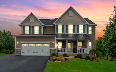 Homes For Sale - 108 Vista Ct Ct<br/> Oakdale, PA 15071