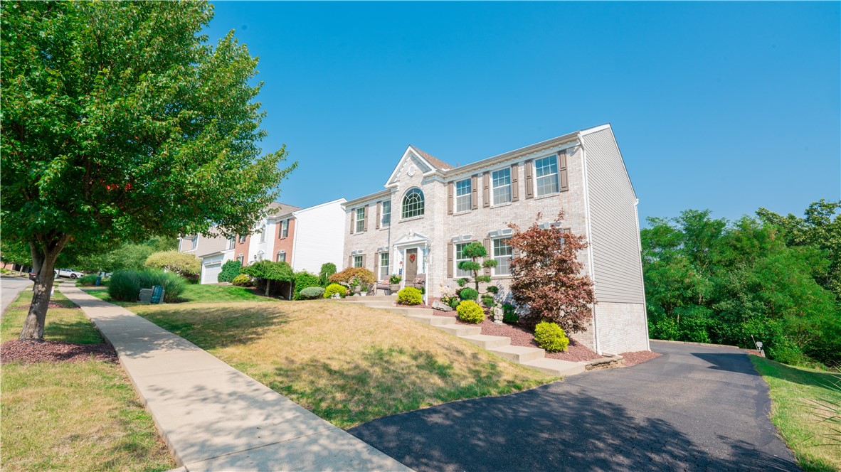 8004 Maureen Dr