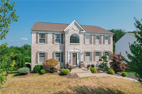 8004 Maureen Dr Cranberry Twp PA 16066