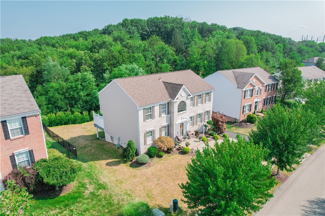 8004 Maureen Dr