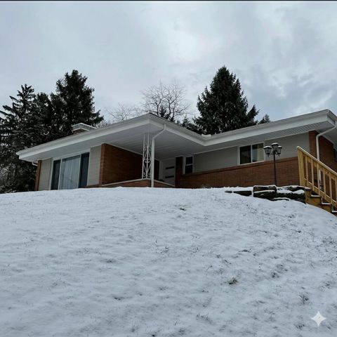 Photo of 271 W Ingomar Rd, Pittsburgh, PA 15237 (MLS # 1739786)