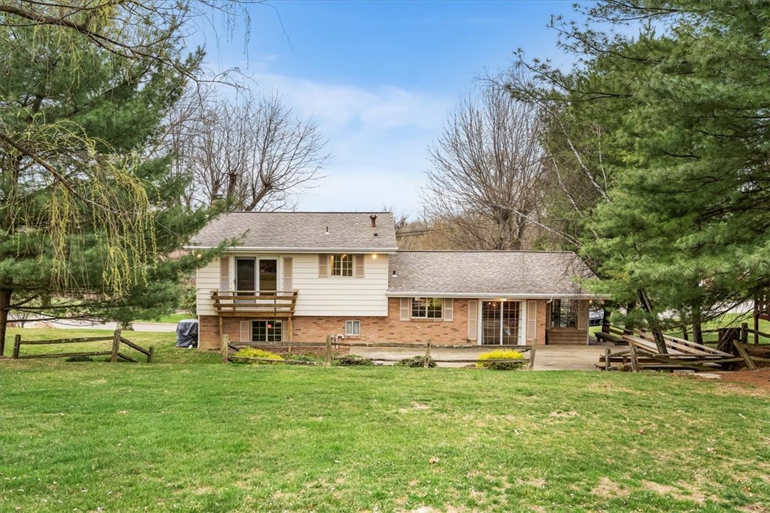 2205 Maureen Drive Dr, South Park, Pennsylvania image 5