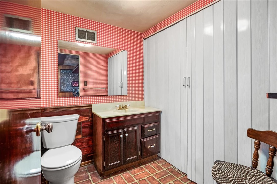 2205 Maureen Drive Dr, South Park, Pennsylvania image 34