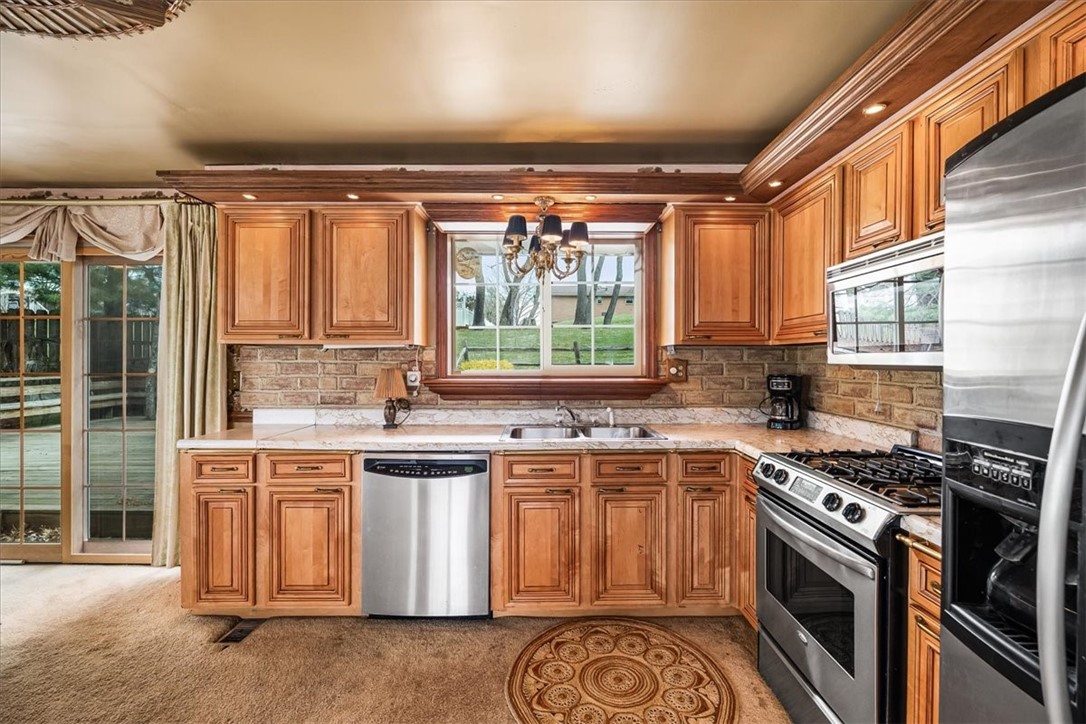 2205 Maureen Drive Dr, South Park, Pennsylvania image 17