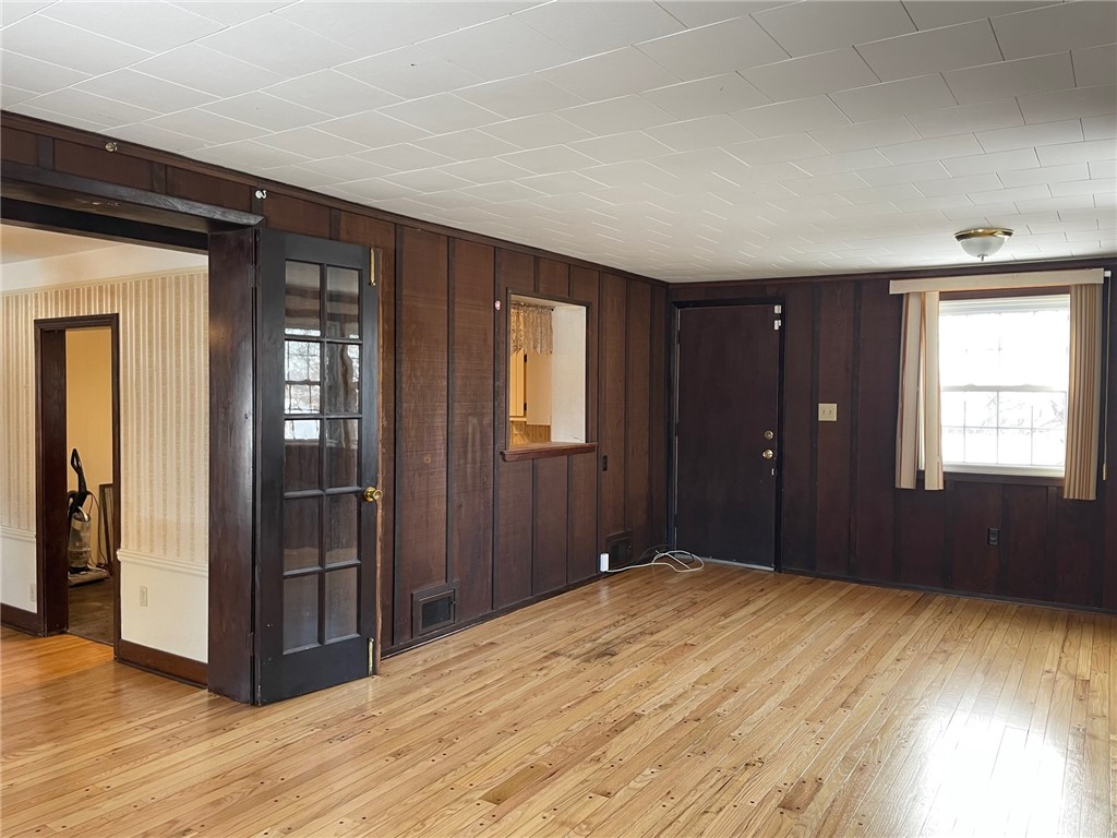 N Versailles, Pennsylvania 15137, United States, 2 Bedrooms Bedrooms, ,1 BathroomBathrooms,Residential,Active,16341