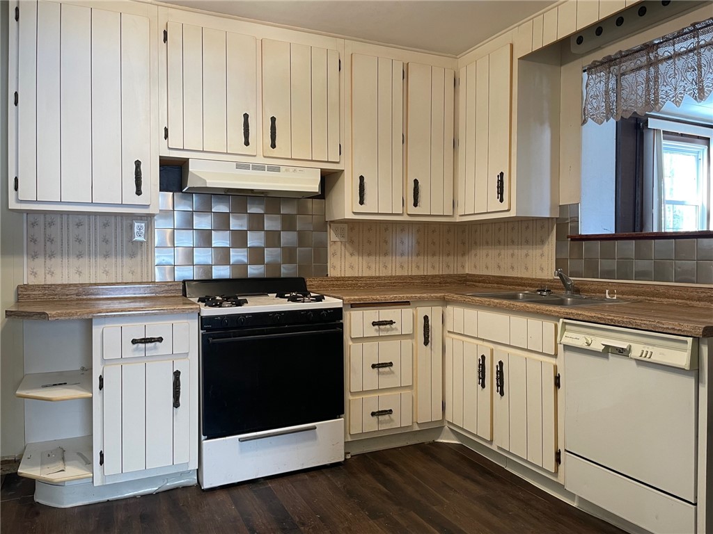 N Versailles, Pennsylvania 15137, United States, 2 Bedrooms Bedrooms, ,1 BathroomBathrooms,Residential,Active,16341