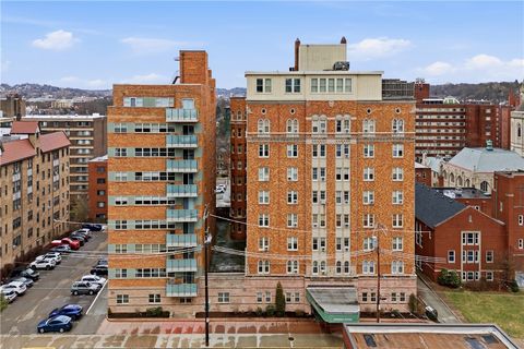 Photo of 144 N Dithridge St #711, Pittsburgh, PA 15213 (MLS # 1741492)