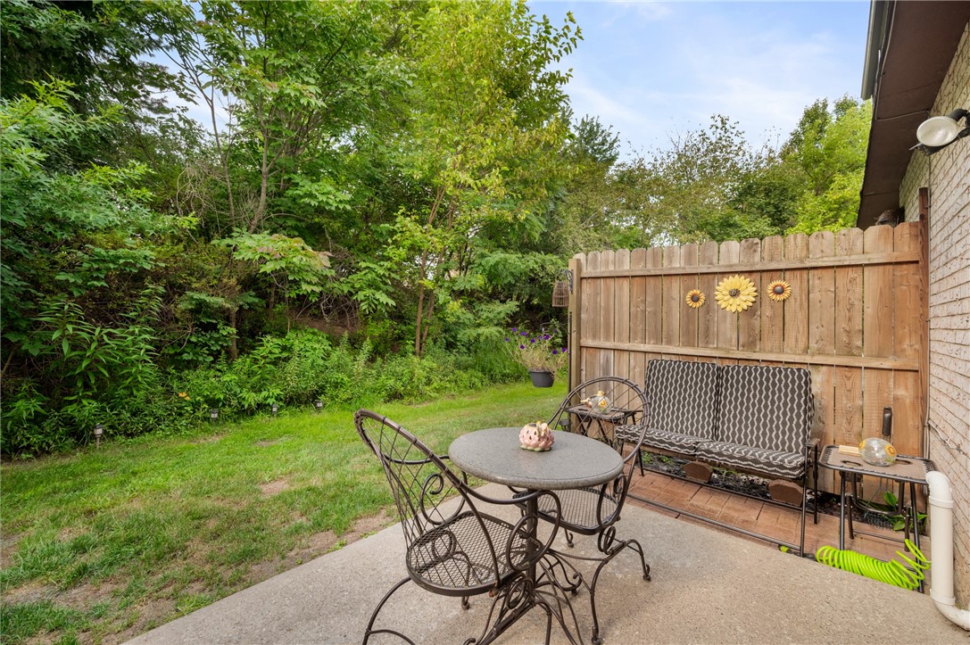 Hampton, Pennsylvania 15044, United States, 2 Bedrooms Bedrooms, ,2 BathroomsBathrooms,Residential,Active,188899