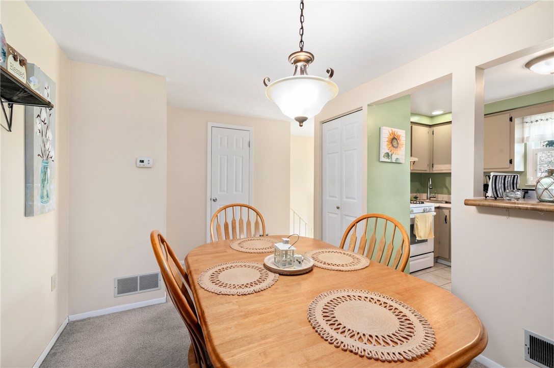 Hampton, Pennsylvania 15044, United States, 2 Bedrooms Bedrooms, ,2 BathroomsBathrooms,Residential,Active,188899