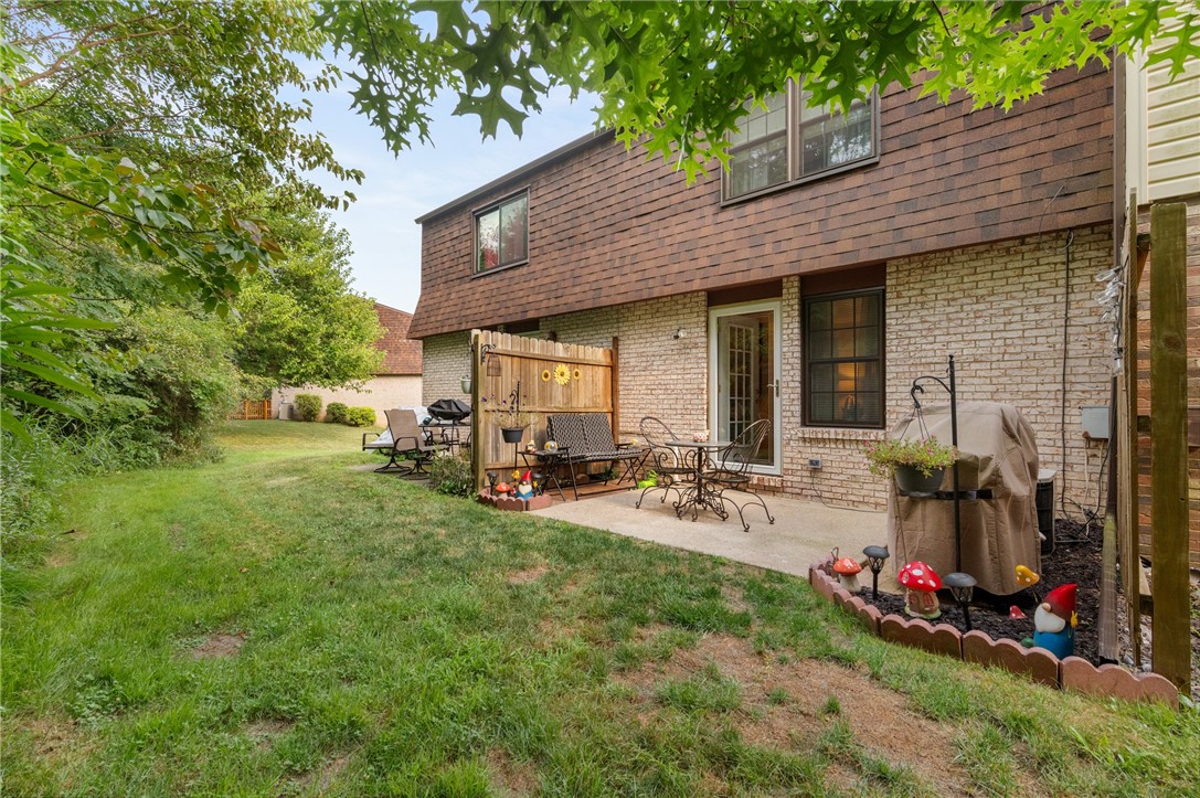 Hampton, Pennsylvania 15044, United States, 2 Bedrooms Bedrooms, ,2 BathroomsBathrooms,Residential,Active,188899