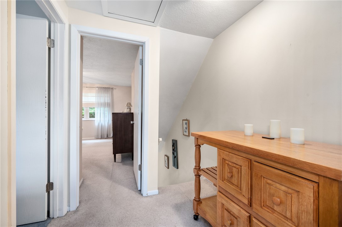 Hampton, Pennsylvania 15044, United States, 2 Bedrooms Bedrooms, ,2 BathroomsBathrooms,Residential,Active,188899