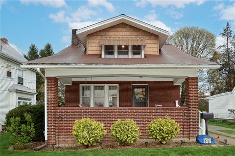 Photo of 138 East Ave, Greenville, PA 16125 (MLS # 1747943)
