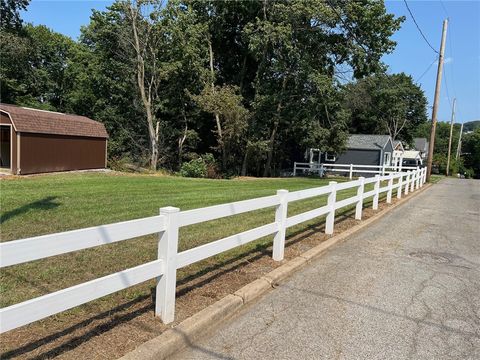 Vacant Land For Sale - 118 Shaw St. St<br/> Beaver County, Aliquippa, PA 15001