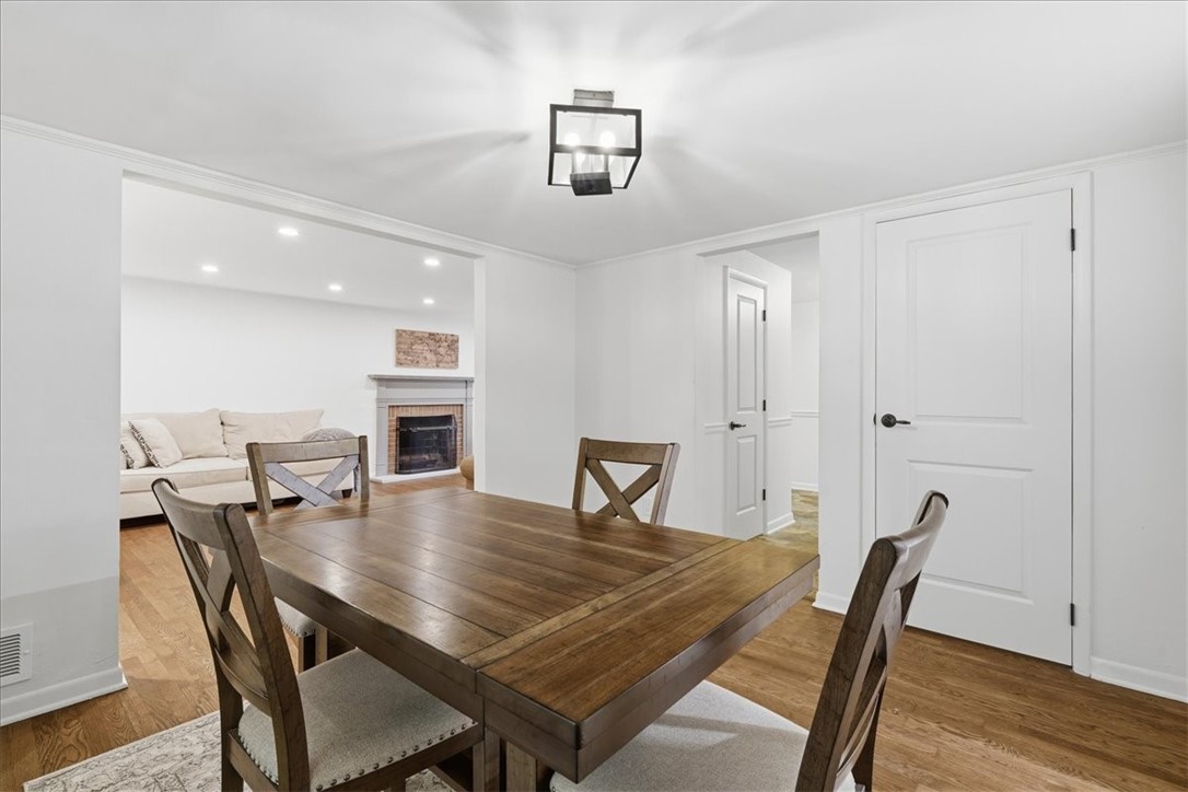 Forest Hills Boro, Pennsylvania 15221, United States, 4 Bedrooms Bedrooms, ,3 BathroomsBathrooms,Residential,Active,232924