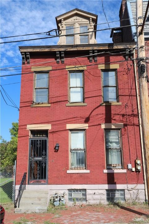 Photo of 1426 Columbus Ave, Pittsburgh, PA 15233 (MLS # 1726583)