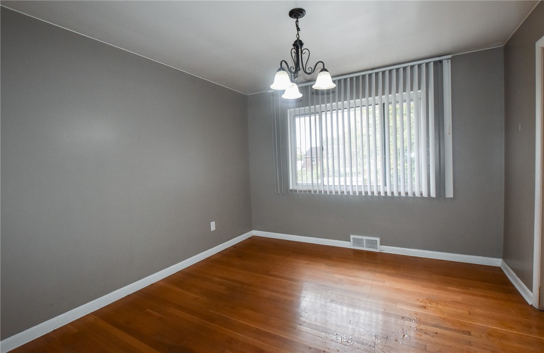 Shaler, Pennsylvania 15116, United States, 3 Bedrooms Bedrooms, ,3 BathroomsBathrooms,Residential,Contingent,38371